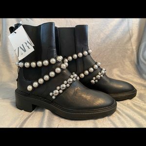 BNWT Zara Moto Leather Boots w/ Faux Pearl Strap Detail Size EU 37 / US 7